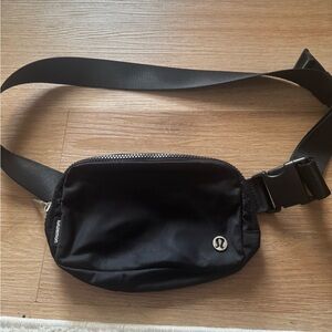 lululemon athletica Classic Black Belt Bag